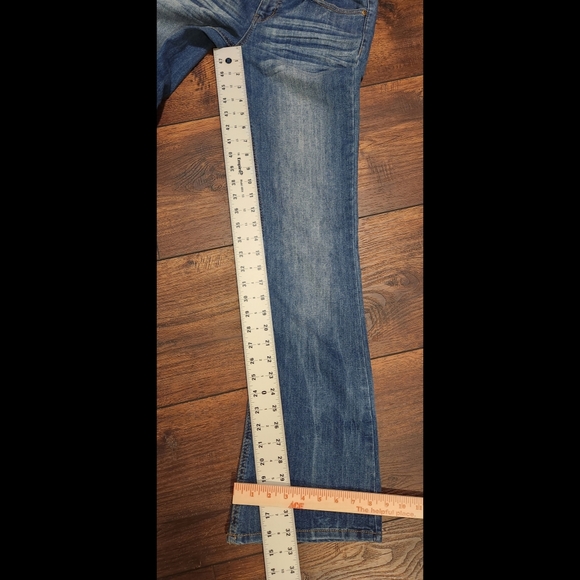 Distressed Wash Flare Jeans - Picture 14 of 16